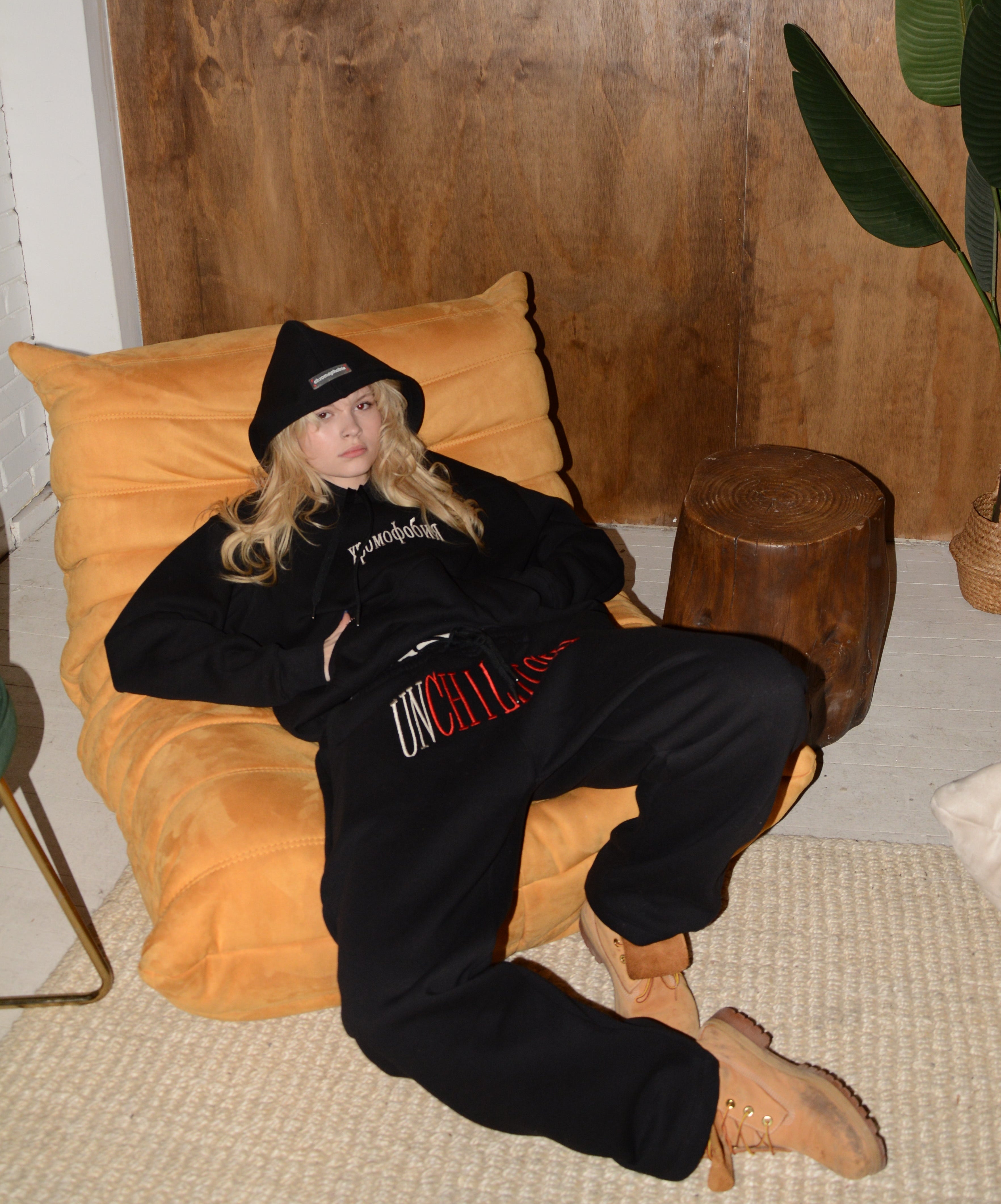 UNCHILDISH HOODIE [BLK]