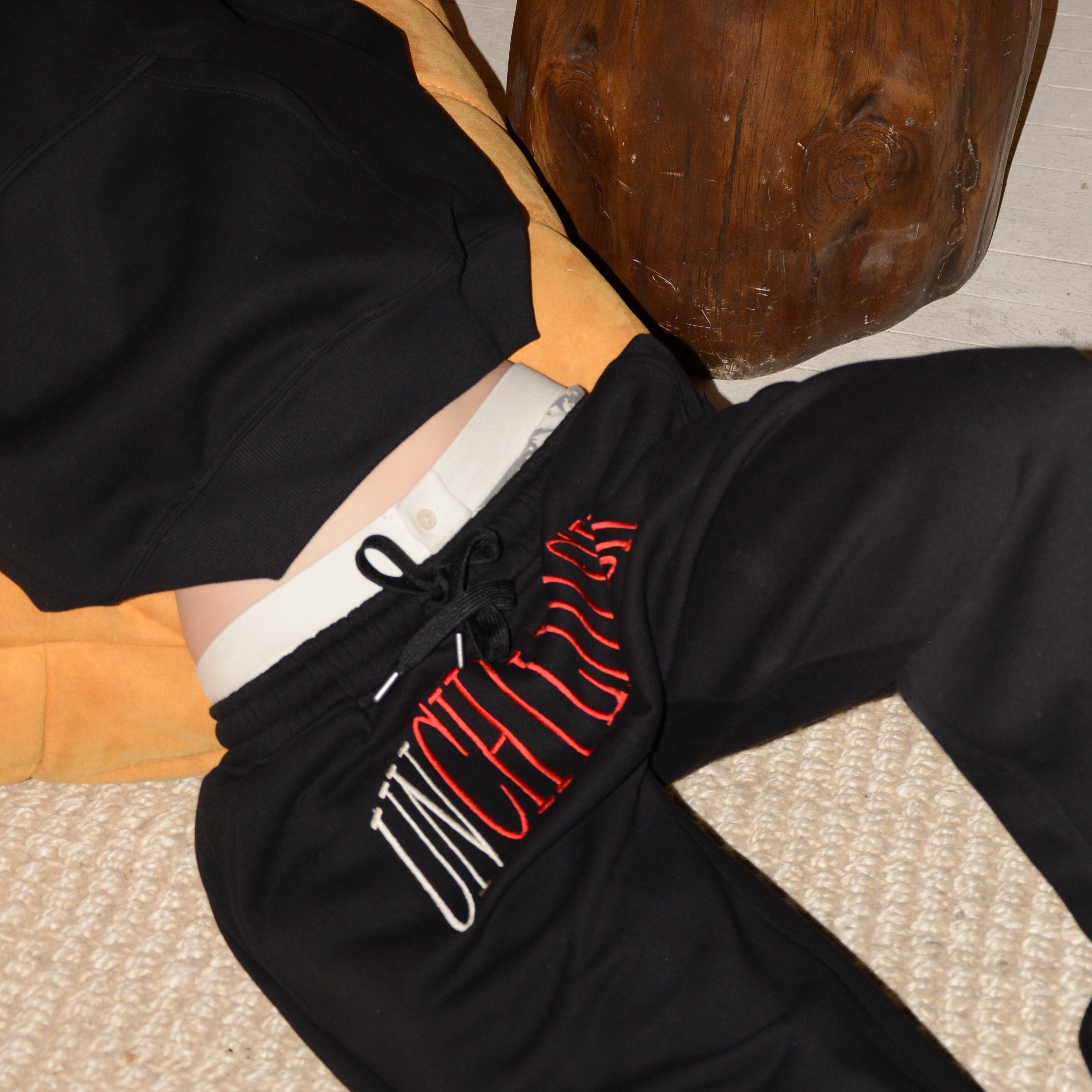 UNCHILDISH HOODIE [BLK]